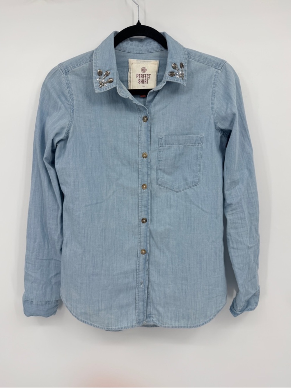 Perfect Shirt by Sole Society Chambray Button Down Rhinestone Collar XS